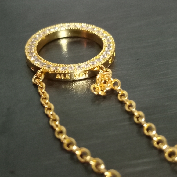 Pandora Signature Pave & Hearts Circle Pendant Necklace - Picture 5 of 5